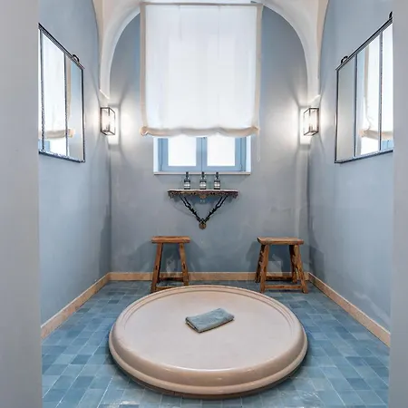 Dimora Cocchi By Raro Holiday home *