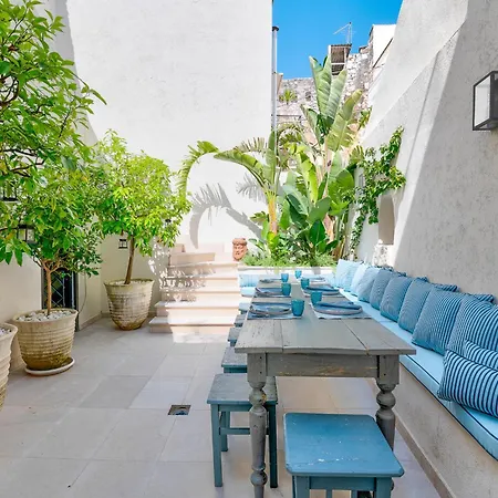 Dimora Cocchi By Raro Holiday home *